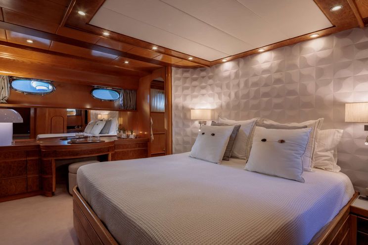 Charter Yacht VA BENE - Posillipo Technema 80 - 4 Cabins - Athens - Mykonos - Paros - Cyclades - Greece