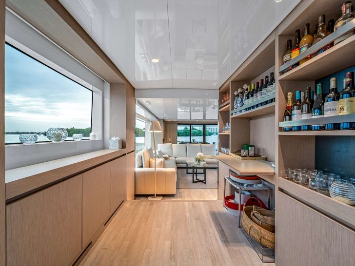 MAVE Sanlorenzo SX88 - hallway MAVE Sanlorenzo SX88 - hallway