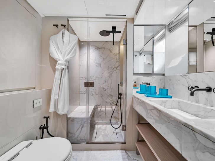 MAVE Sanlorenzo SX88 - master cabin bathroom MAVE Sanlorenzo SX88 - master cabin bathroom
