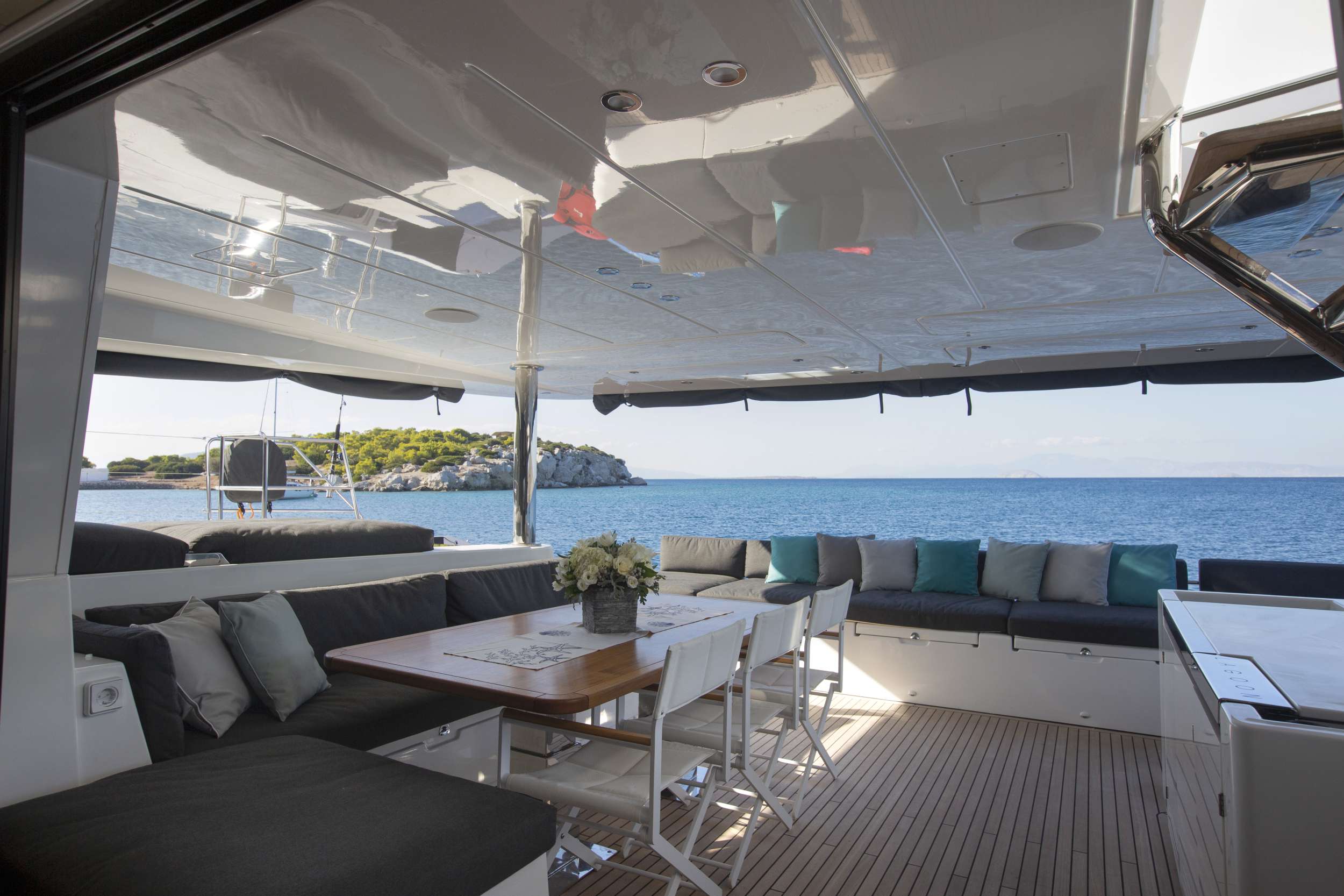 Charter Yacht PHANTOM - Lagoon 620 - 5 Cabins - Athens - Paros - Naxos - Greece
