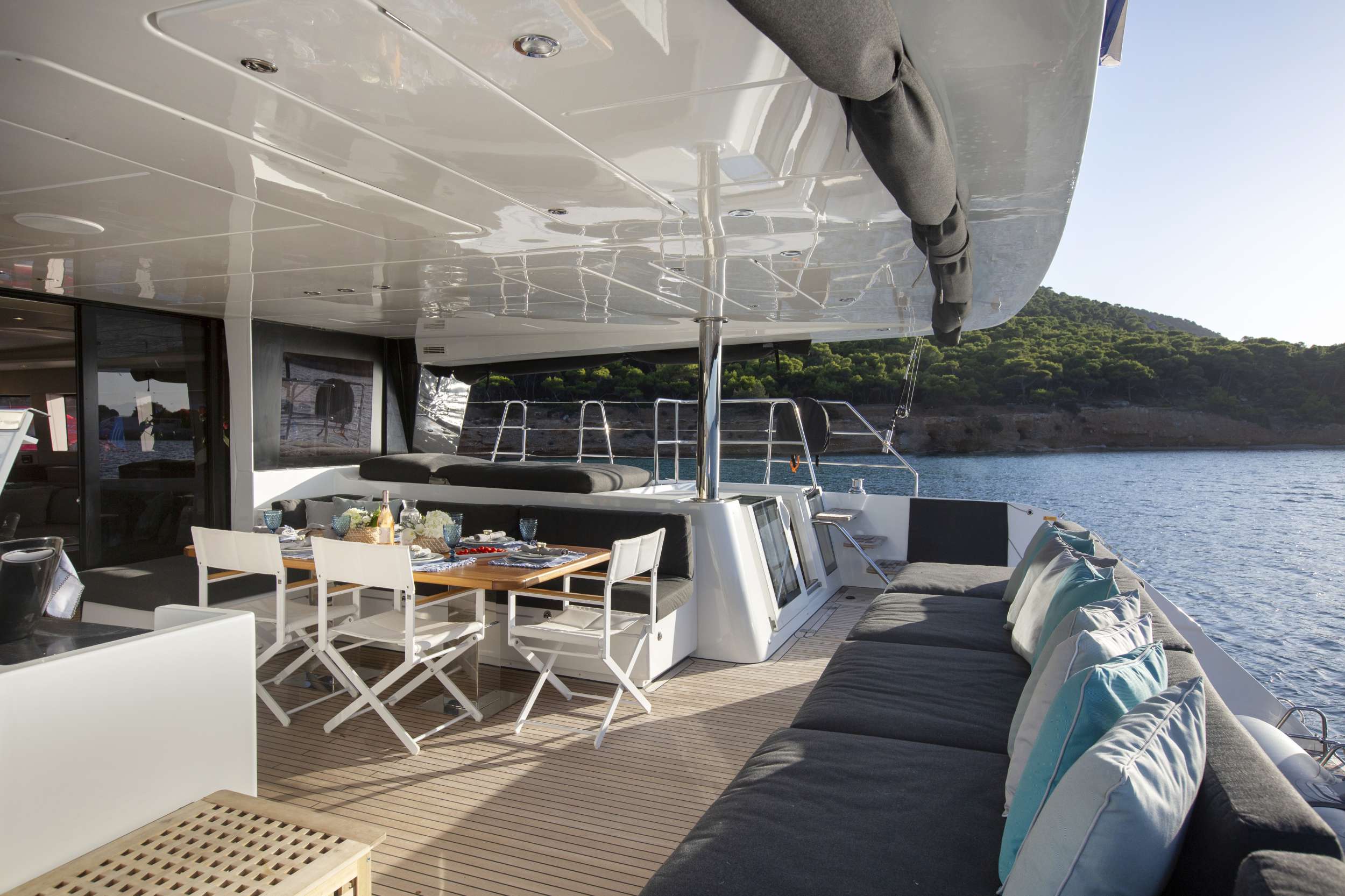 Charter Yacht PHANTOM - Lagoon 620 - 5 Cabins - Athens - Paros - Naxos - Greece