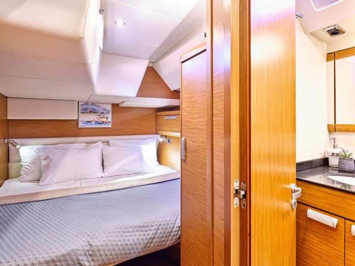 SHOOTING STAR Gianetti 65 - VIP cabin SHOOTING STAR Gianetti 65 - VIP cabin