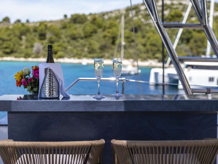 MR SI Sunreef 60 - alfresco bar MR SI Sunreef 60 - alfresco bar