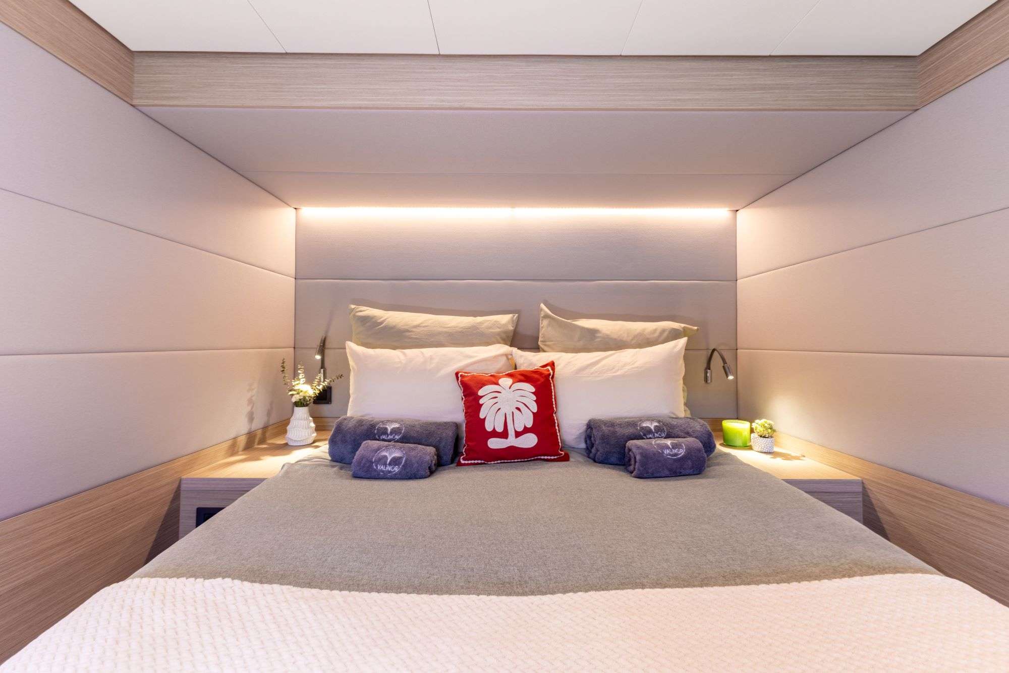 VALINOR Winter Lagoon 55 - VIP cabin 1