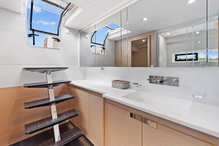 Charter Yacht HOURGLASS - Fountaine Pajot Samana 59 - 4 Cabins - Tortola - Anegada - Virgin Gorda - BVI - Caribbean