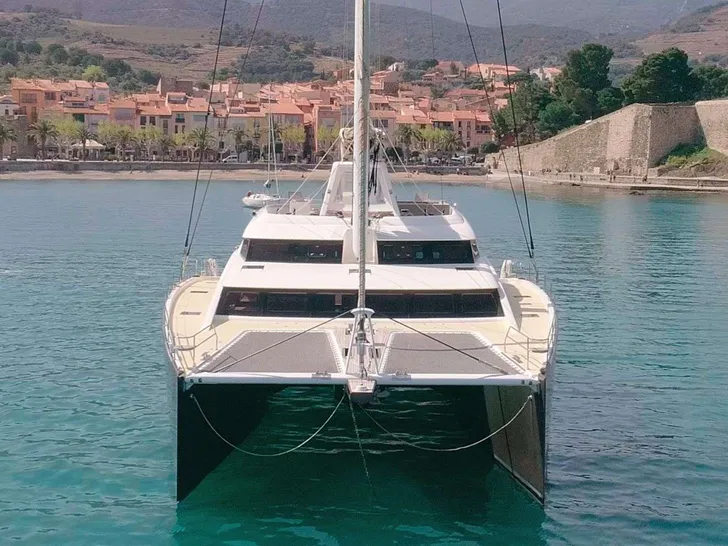 HOUBARA Sunreef 82 DD - bow view HOUBARA Sunreef 82 DD - bow view