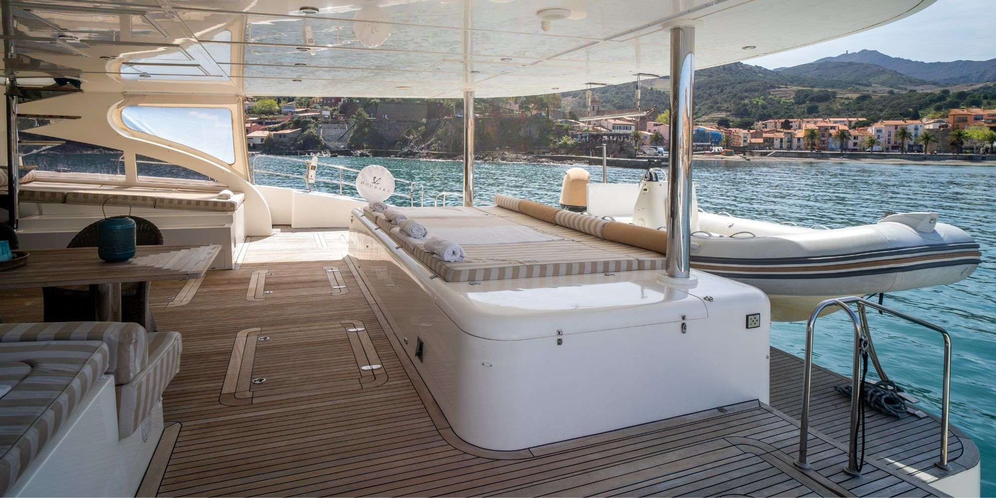 HOUBARA Sunreef 82 DD - aft deck sun bed