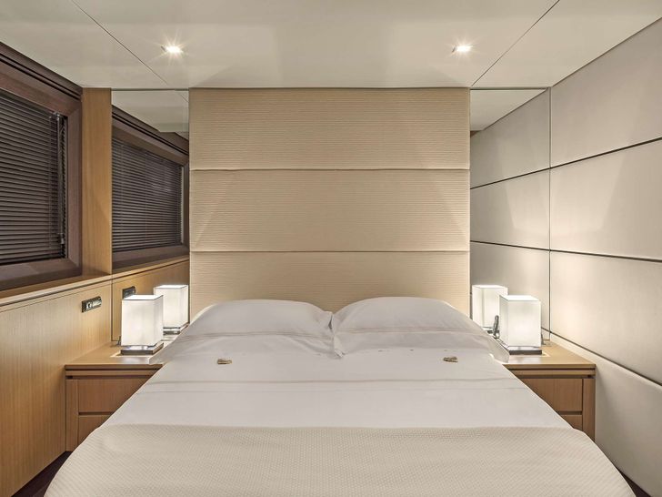 DUNE Alfamarine 72,VIP cabin DUNE Alfamarine 72,VIP cabin