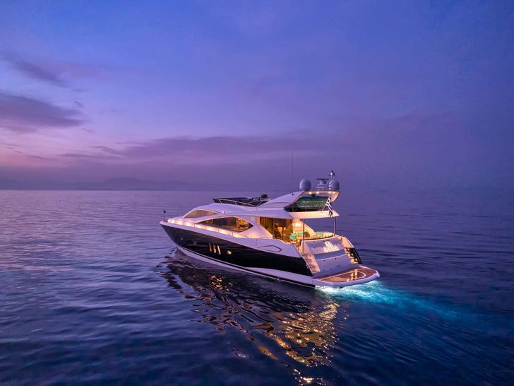 M FIVE Sunseeker 75 Yacht - anchored at night M FIVE Sunseeker 75 Yacht - anchored at night