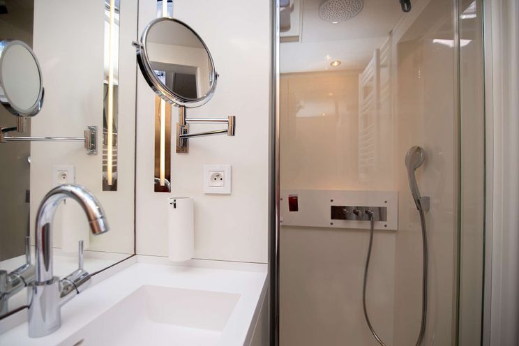 Charter Yacht BUBBLES - CNB 76 - 3 Cabins - Split - Dubrovnik - Hvar - Croatia