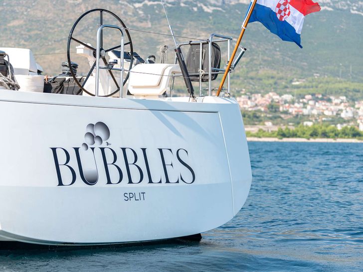 BUBBLES CNB 76 - aft shot BUBBLES CNB 76 - aft shot