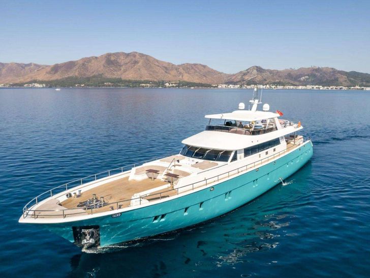 DEEP WATER Custom 39m - bow view DEEP WATER Custom 39m - bow view