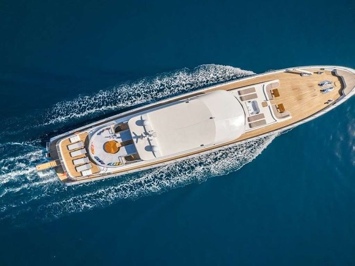 DEEP WATER Custom 39 m top aerial shot DEEP WATER Custom 39 m top aerial shot