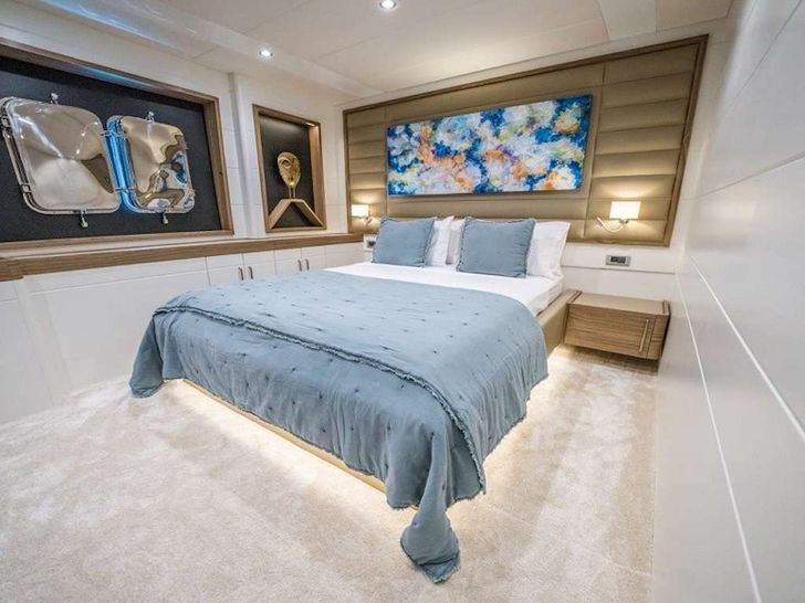 DEEP WATER Custom 39 m master cabin DEEP WATER Custom 39 m master cabin