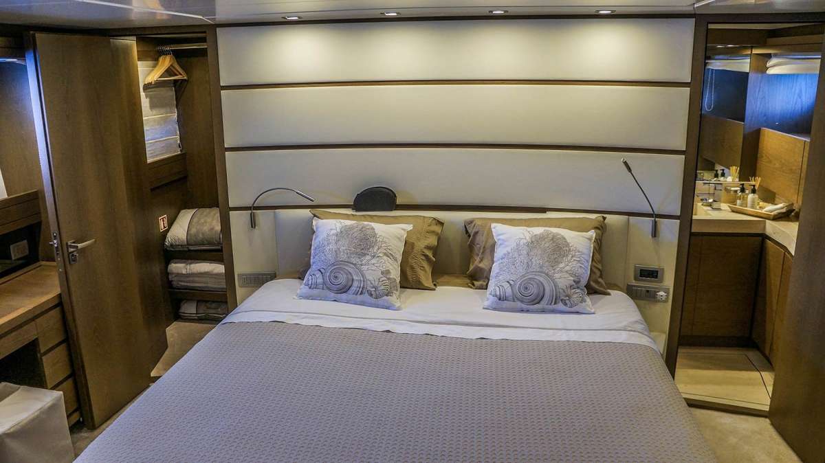 KUUM Sanlorenzo 75 - VIP cabin 2