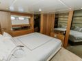 KUUM Sanlorenzo 75 - master cabin bed KUUM Sanlorenzo 75 - master cabin bed