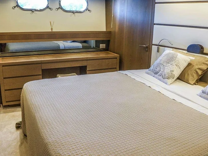 KUUM San Lorenzo 75 VIP cabin KUUM San Lorenzo 75 VIP cabin
