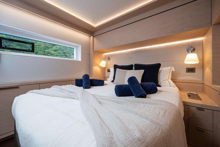 Charter Yacht SIETE MARES - Lagoon Seventy 8 - 4 Cabins - Tortola - Anegada - Virgin Gorda - British Virgin Islands