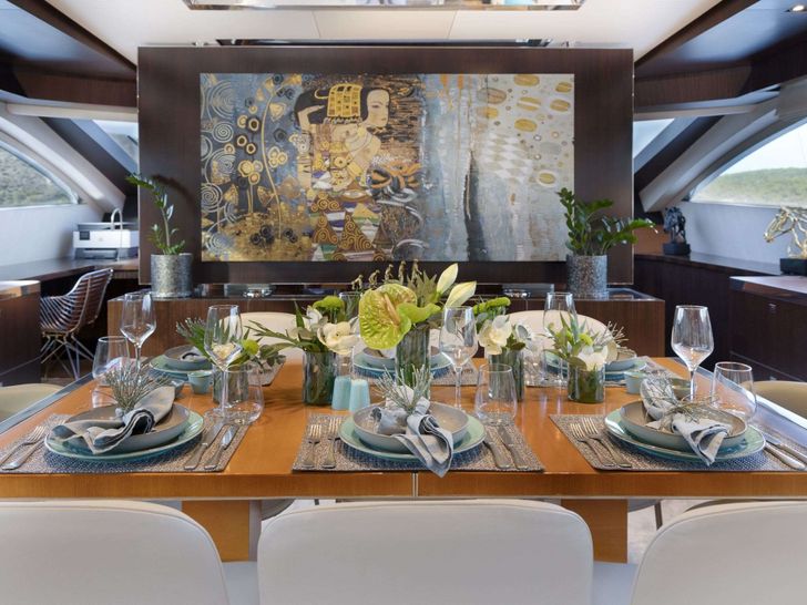 MAC Italcraft 105 - indoor dining set up MAC Italcraft 105 - indoor dining set up
