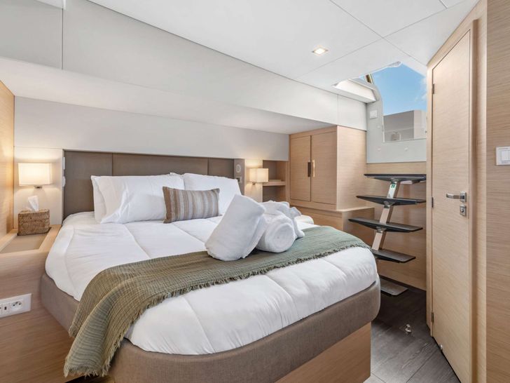 PLUS 10 - Fountaine Pajot Samana 59 - VIP Guest Cabin PLUS 10 - Fountaine Pajot Samana 59 - VIP Guest Cabin