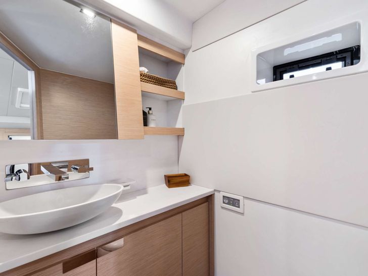 PLUS 10 - Fountaine Pajot Samana 59 - En suite PLUS 10 - Fountaine Pajot Samana 59 - En suite