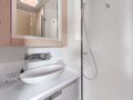 OHANA Fountaine Pajot Samana 59 - VIP cabin bathroom OHANA Fountaine Pajot Samana 59 - VIP cabin bathroom