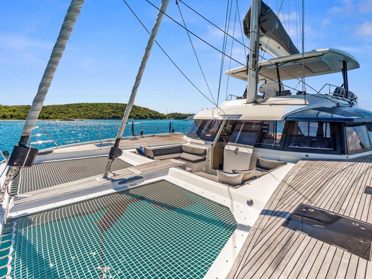 OHANA Fountaine Pajot Samana 59 - foredeck net trampolines OHANA Fountaine Pajot Samana 59 - foredeck net trampolines