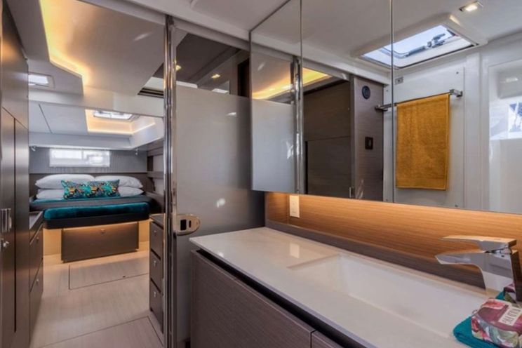 Charter Yacht WIND DANCER - Robertson and Caine Leopard 50 - 3 Cabins - St Martin - St Barths - Anguilla - Leewards