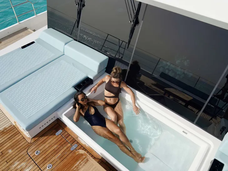 MARIA THERESE Sunreef Supreme 68 - Jacuzzi MARIA THERESE Sunreef Supreme 68 - Jacuzzi