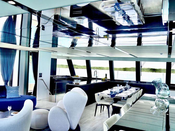 MARIA THERESE Sunreef Supreme 68 - Saloon and Dining Area MARIA THERESE Sunreef Supreme 68 - Saloon and Dining Area