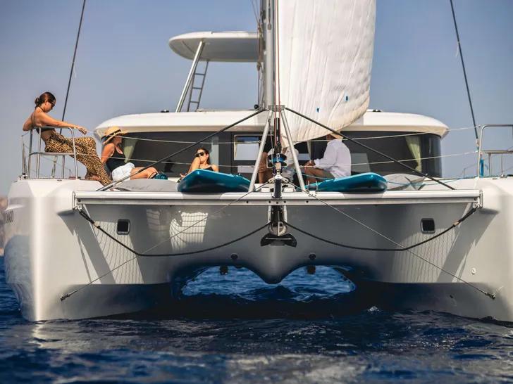 MONDANGO Lagoon 46 - foredeck view MONDANGO Lagoon 46 - foredeck view