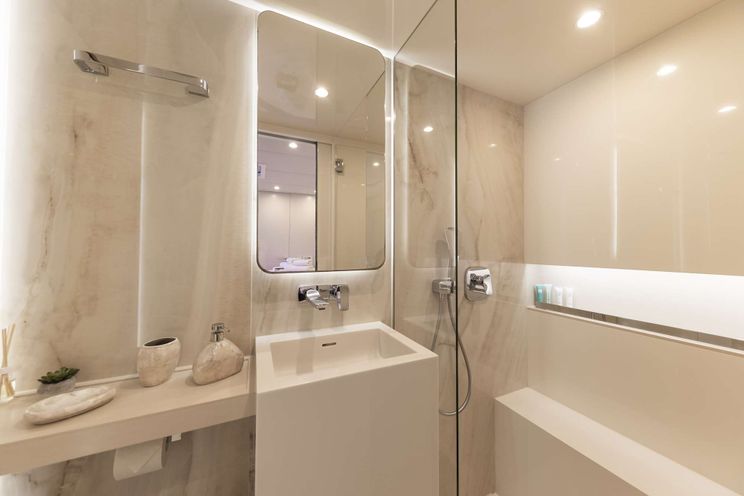 Charter Yacht SINATA - Sunreef 60 - 4 Cabins - Kastela - Split - Trogir - Dubrovnik - Croatia