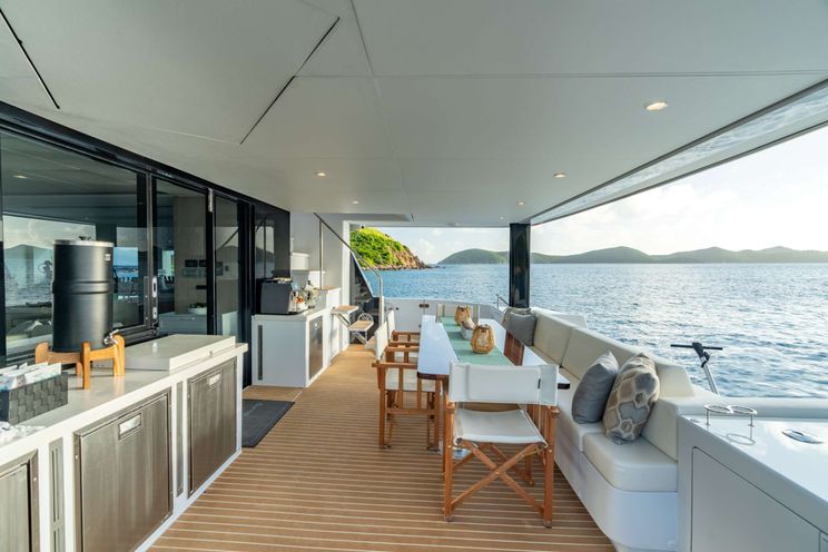 Charter Yacht FOREVER YOUNG - Two Oceans 555 - 3 Cabins - Tortola - Anegada - Virgin Gorda - British Virgin Islands - Caribbean