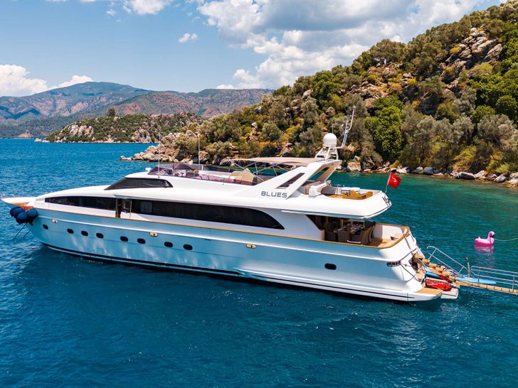 BLUES Ses Marine Tuzla 30m - anchored side view BLUES Ses Marine Tuzla 30m - anchored side view