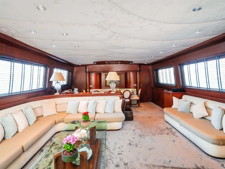 BLUES Ses Marine Tuzla 30m - saloon BLUES Ses Marine Tuzla 30m - saloon