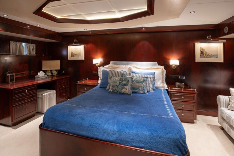 Charter Yacht LIBERTY OF LONDON - Custom Aluminum Cutter 24m - 4 Cabins - Piombino - Elba - Porto Azurro - Tuscany