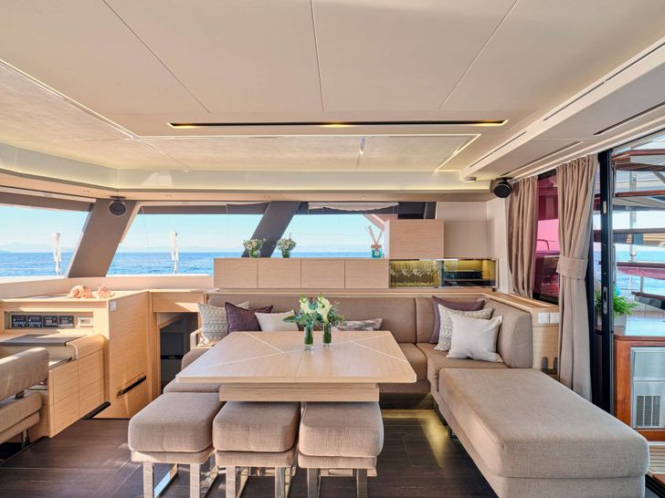 Main Salon Main Salon