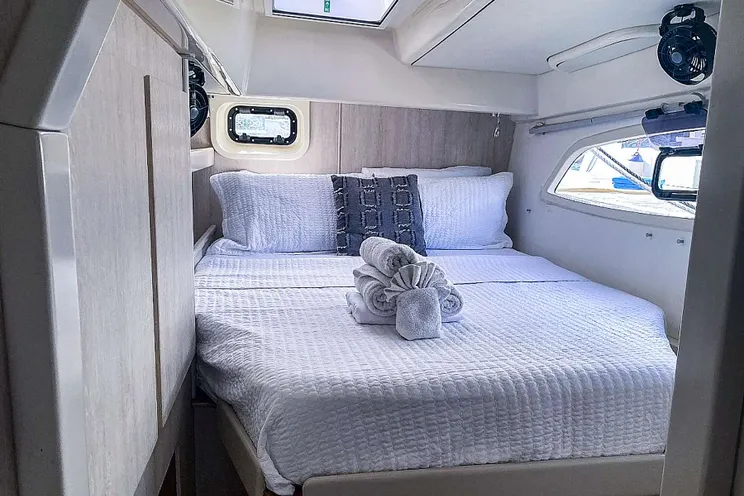 Charter Yacht BLACKFISK - Leopard 444 - 4 Cabins - St Thomas - St John - St Croix - USVI - Caribbean