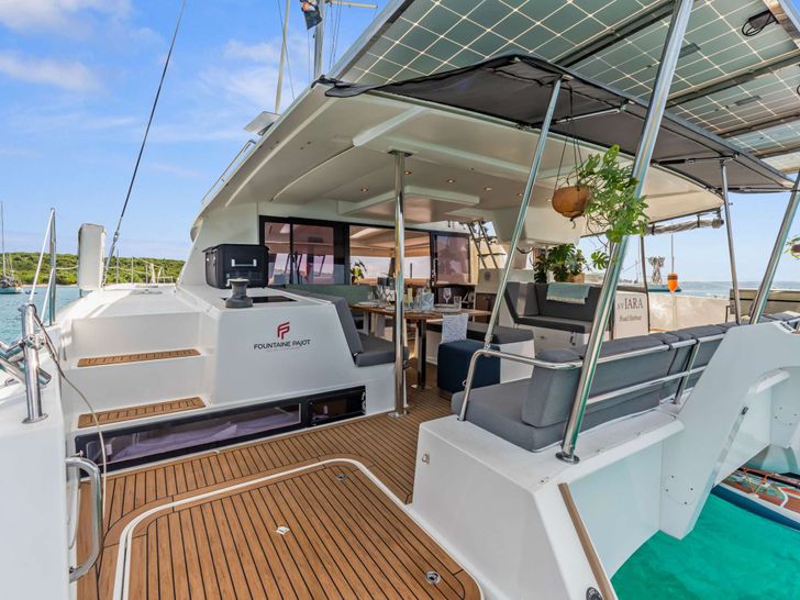 IARA Fountaine Pajot Saba 50 - aft deck IARA Fountaine Pajot Saba 50 - aft deck