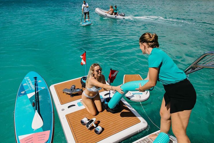 Charter Yacht STARRY NIGHT - Lagoon 46 - 3 Cabins - Tortola - Anegada - Virgin Gorda - British Virgin Islands - Caribbean