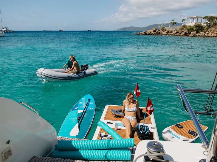 STARRY NIGHT Lagoon 46 - water toys STARRY NIGHT Lagoon 46 - water toys