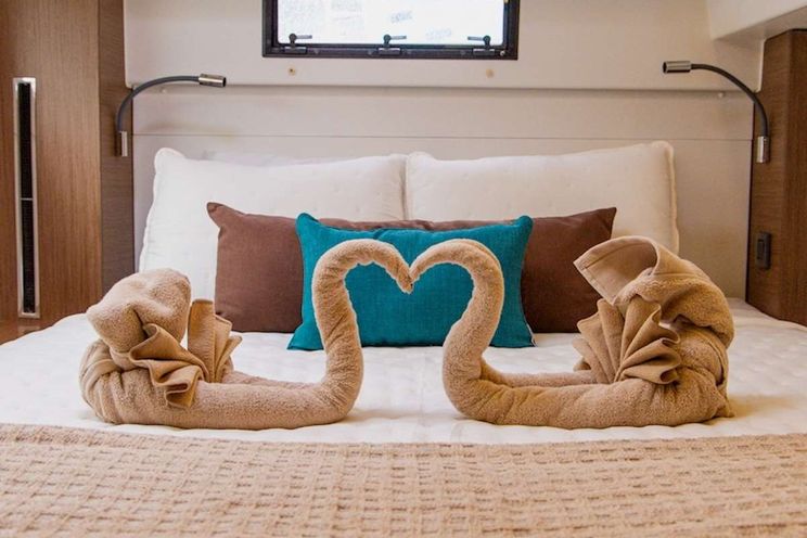 Charter Yacht STARRY NIGHT - Lagoon 46 - 3 Cabins - Tortola - Anegada - Virgin Gorda - British Virgin Islands - Caribbean