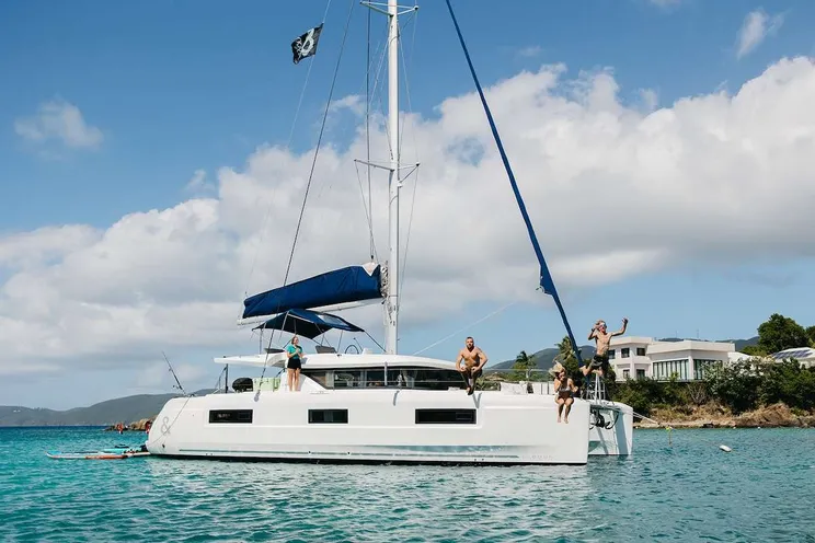 Charter Yacht STARRY NIGHT - Lagoon 46 - 3 Cabins - Tortola - Anegada - Virgin Gorda - British Virgin Islands - Caribbean