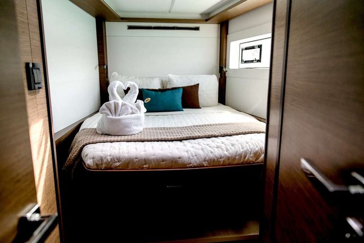 Charter Yacht STARRY NIGHT - Lagoon 46 - 3 Cabins - Tortola - Anegada - Virgin Gorda - British Virgin Islands - Caribbean