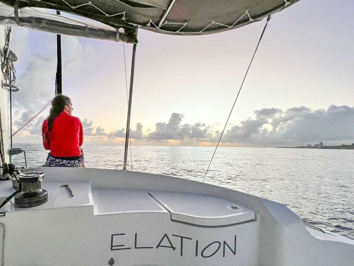 ELATION Lagoon 52 - guest under the sunset ELATION Lagoon 52 - guest under the sunset
