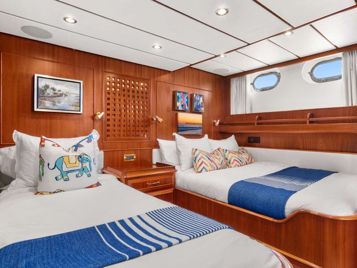 ABIDE Jongert 138 - twin cabin ABIDE Jongert 138 - twin cabin