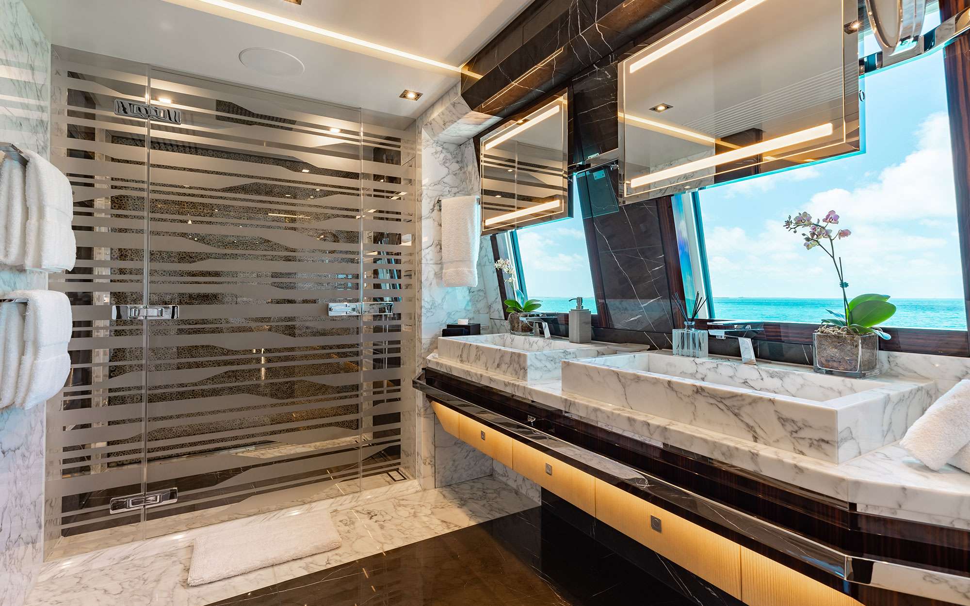 Charter Yacht ODYSSEA - Heesen 47m Steel - 6 Cabins - Nassau - Exumas - Bahamas
