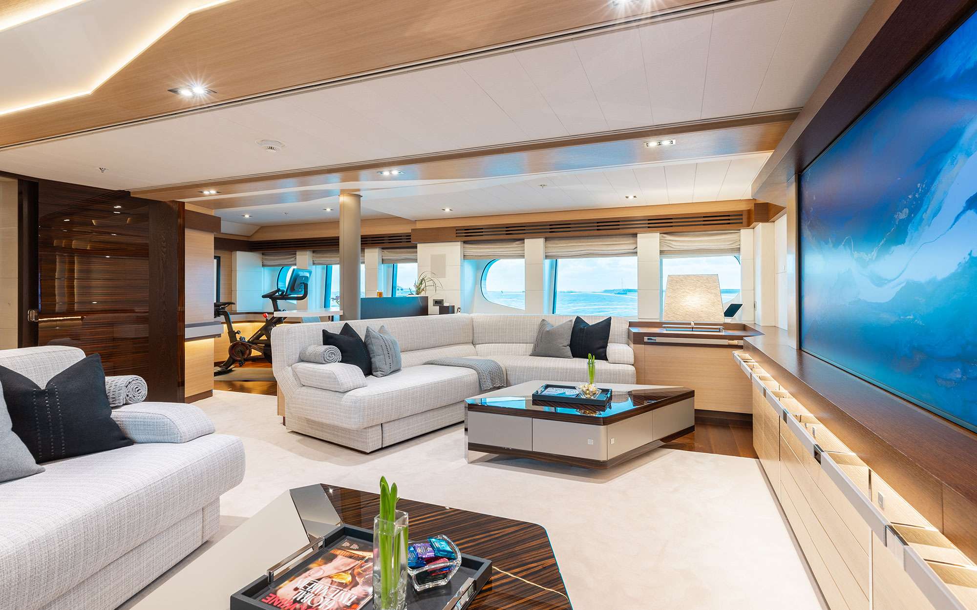 Charter Yacht ODYSSEA - Heesen 47m Steel - 6 Cabins - Nassau - Exumas - Bahamas
