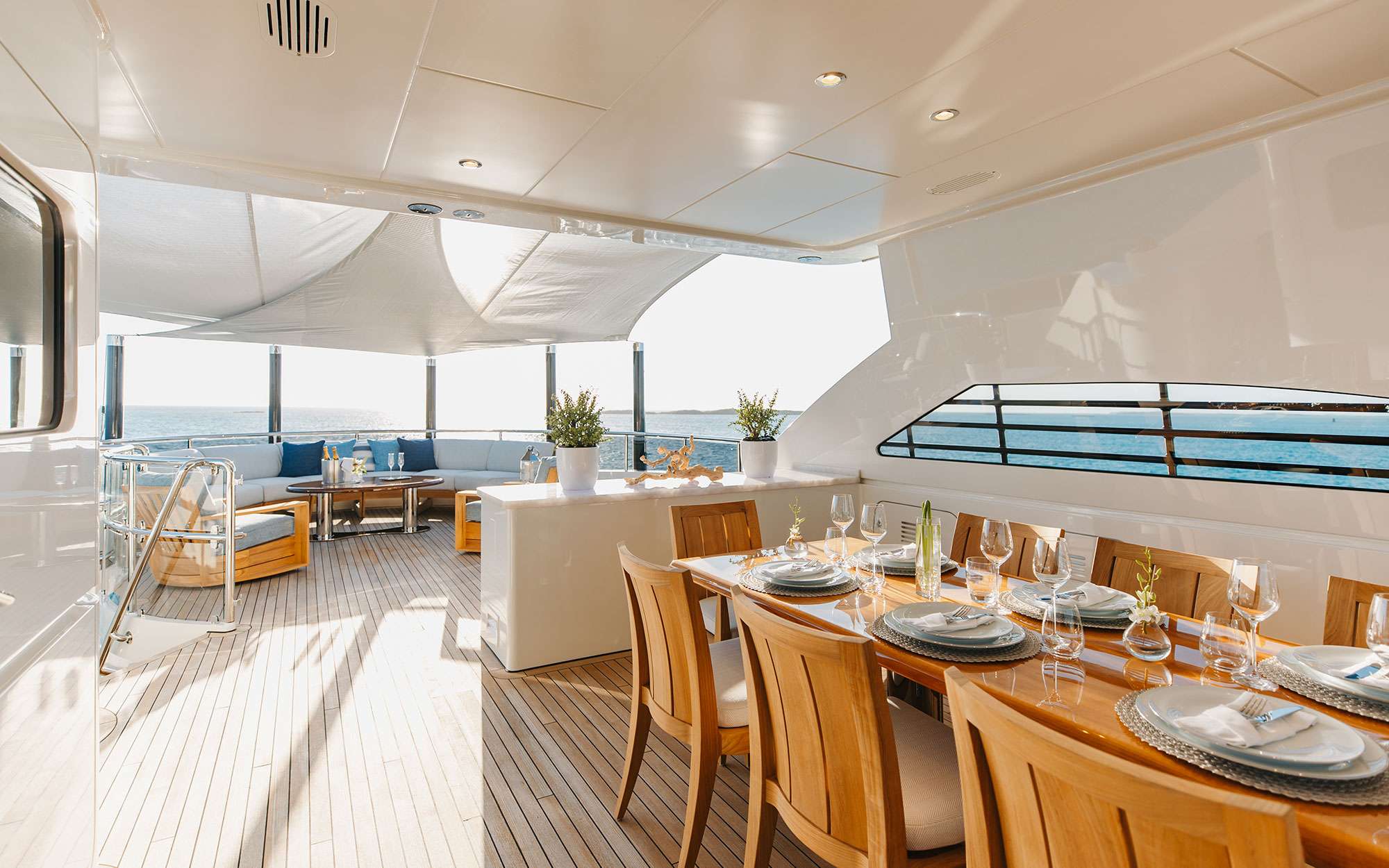 Charter Yacht ODYSSEA - Heesen 47m Steel - 6 Cabins - Nassau - Exumas - Bahamas