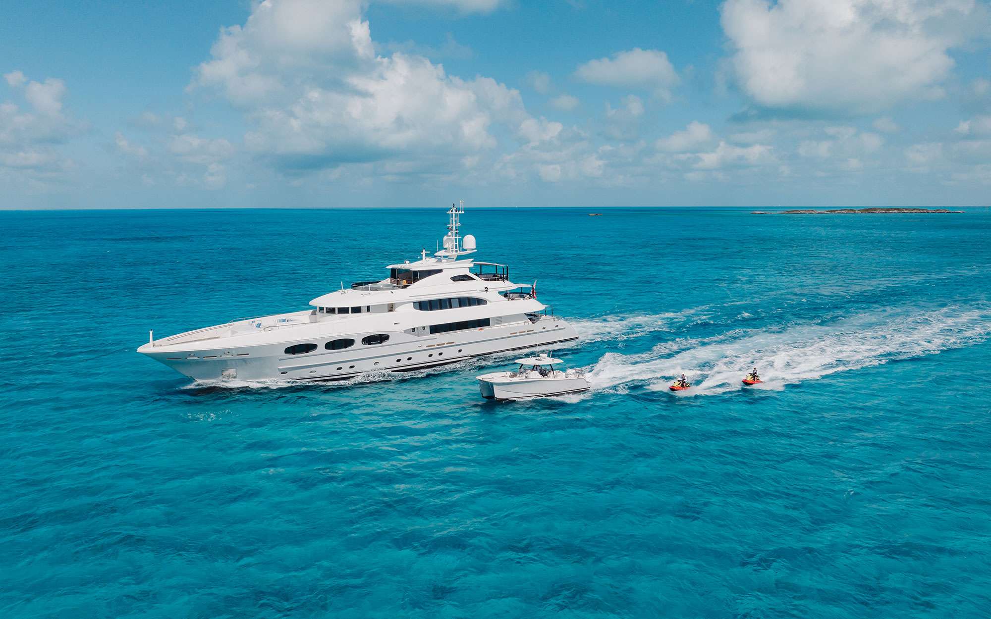 Charter Yacht ODYSSEA - Heesen 47m Steel - 6 Cabins - Nassau - Exumas - Bahamas